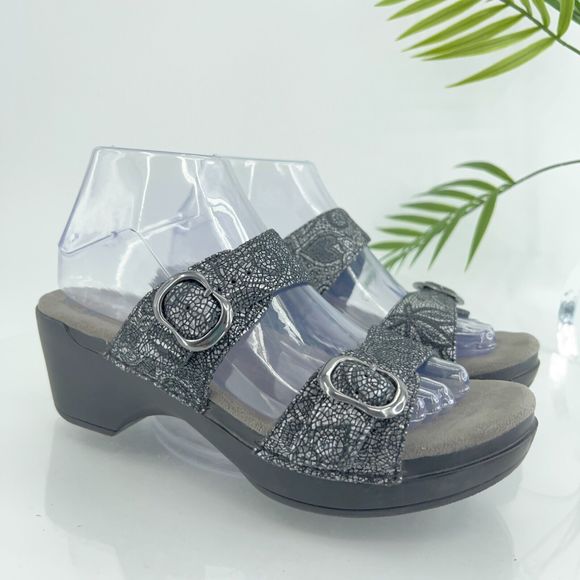 Stylish Black Women's Sandals - Picture 1 of 14